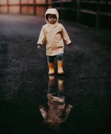 little boy yellow hunter rainboots | JanDesai.com