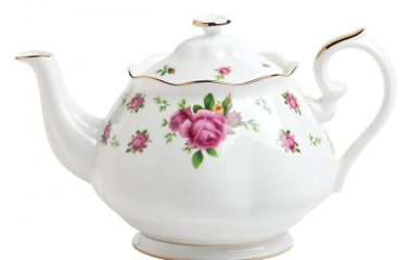Royal Albert Teapot | JanDesai.com